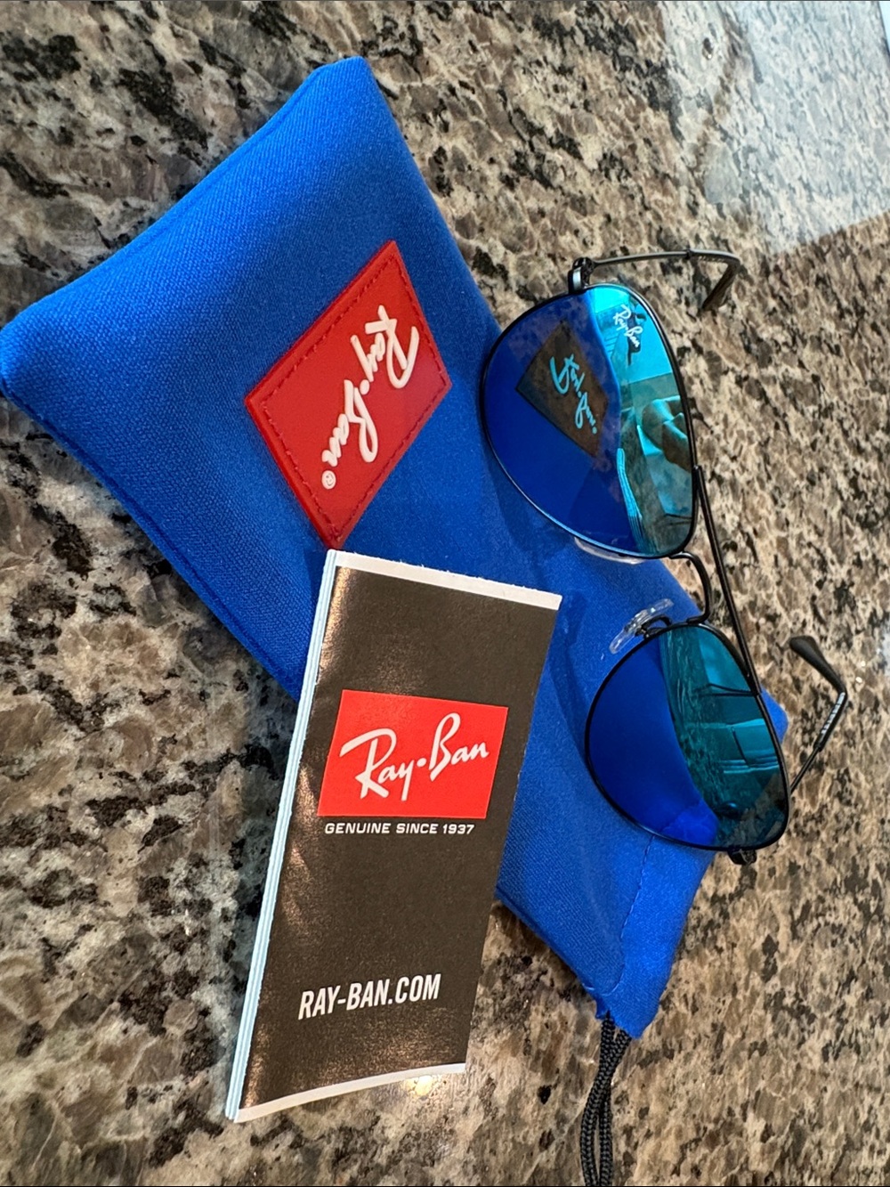 NWOT Ray-Ban Kids Blue Lens Black Frame Aviator Sunglasses